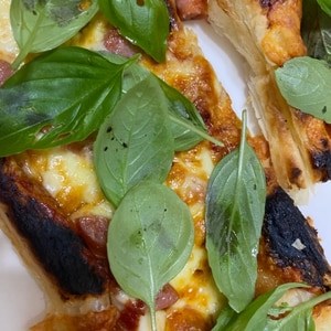 魚焼きグリルで簡単「パイ生地ピザ」